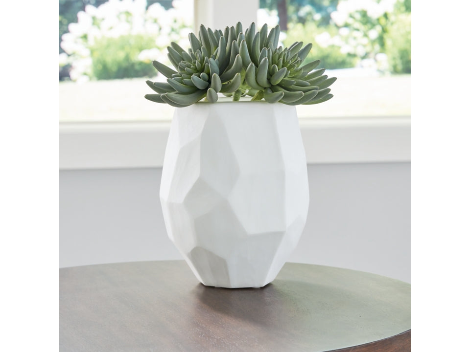 Karenton Vase
