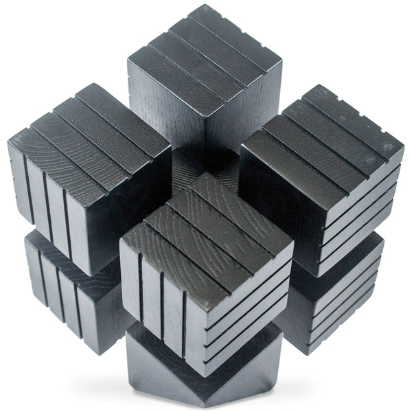 A52000351 Sculpture