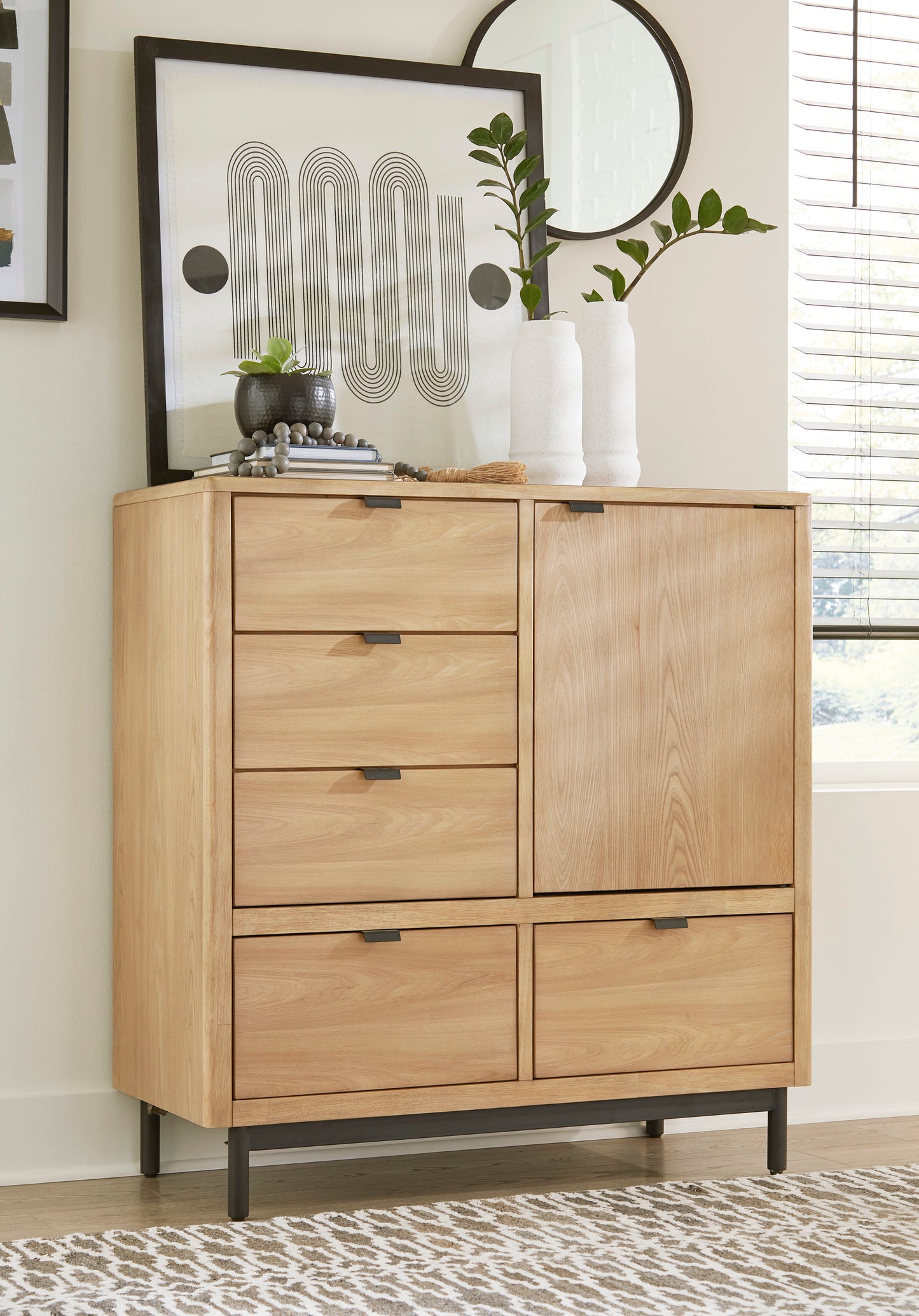 Freslowe Chest of Drawer