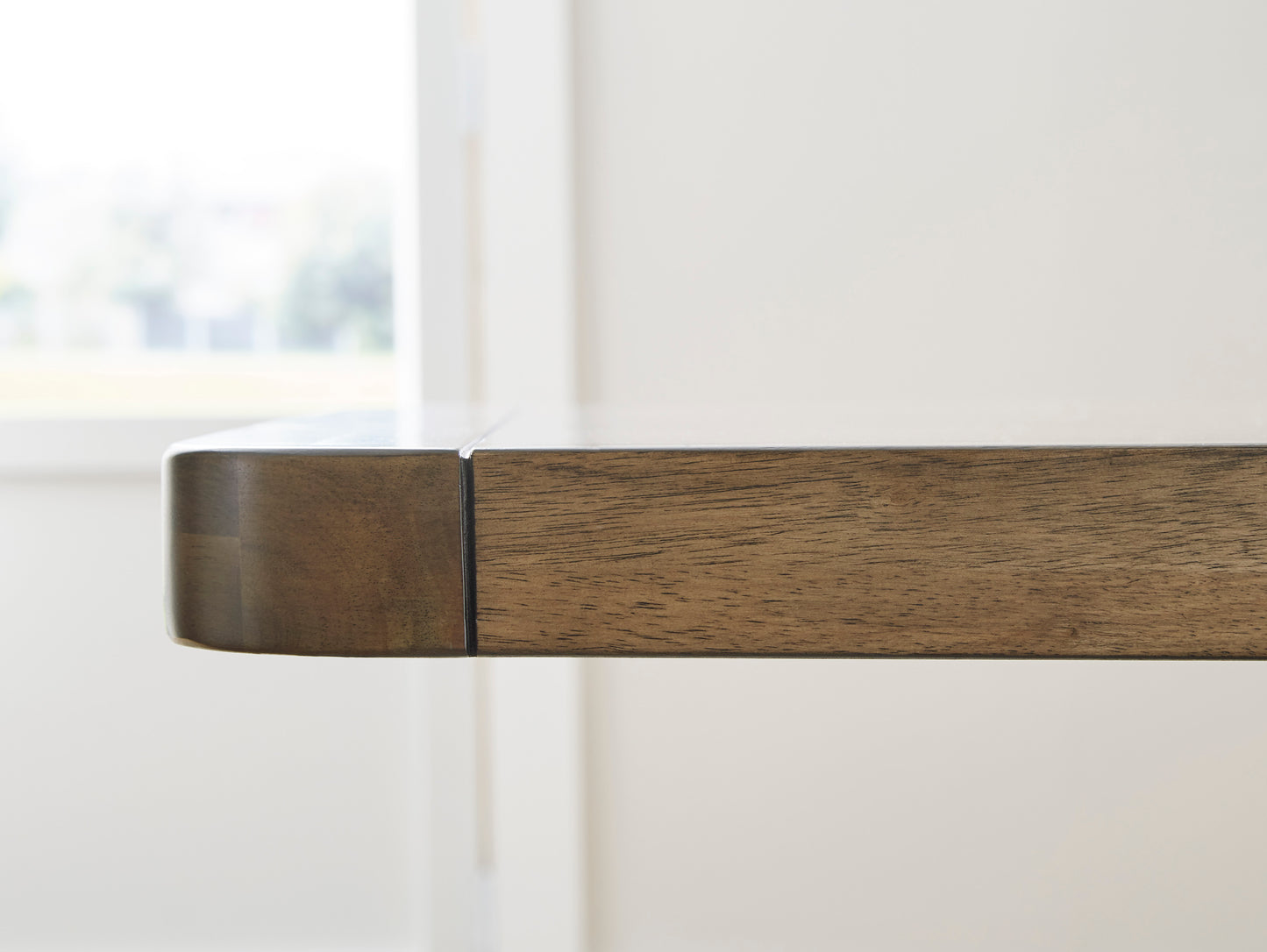 Cabalynn Rect Dining Room Extension Table