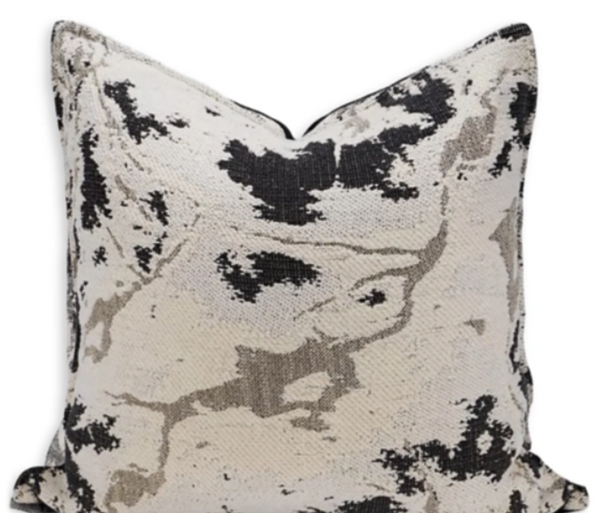 A51000307 Pillow