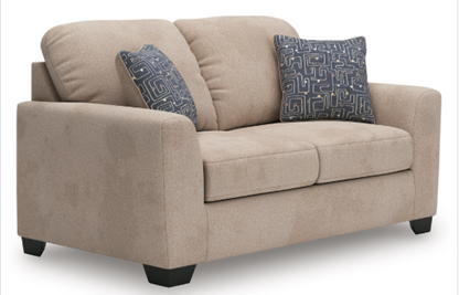 Panola Loveseat
