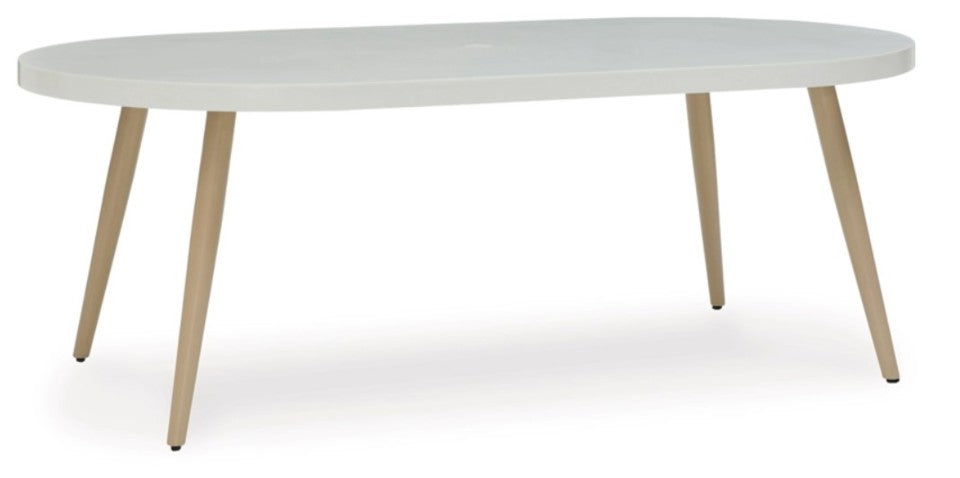 Seton Creek Oval Dining Table w/UMB OPT