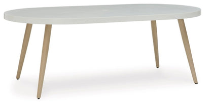 Seton Creek Oval Dining Table w/UMB OPT