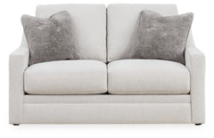 Maitelynn Loveseat