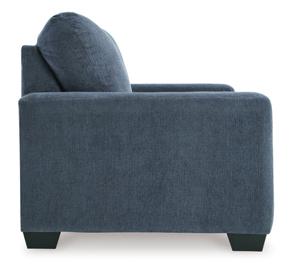 Rannis Loveseat