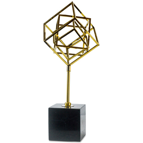A52000327 Sculpture
