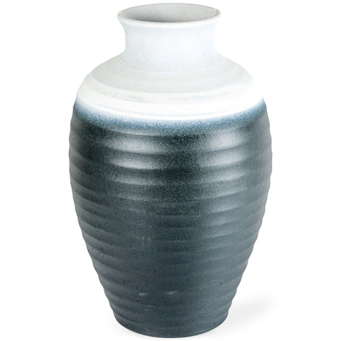 A52000399 Vase