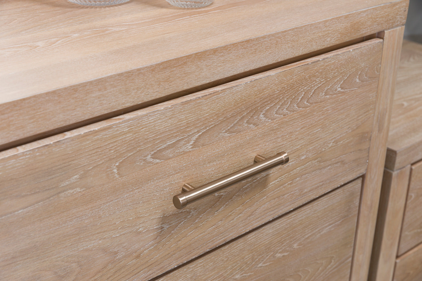 Yalinton Five Drawer Chest