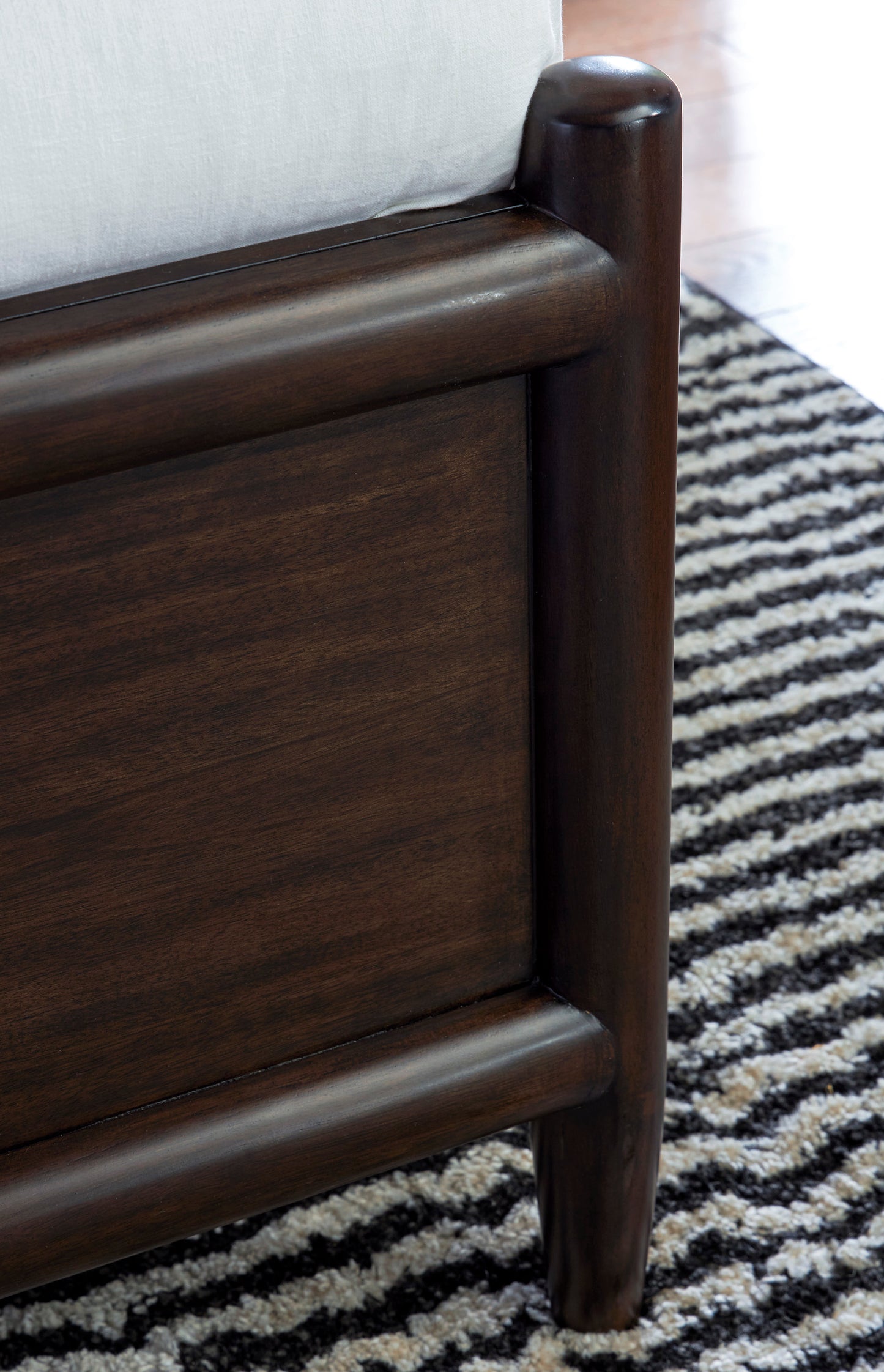 Dantenton King Panel Bed - Ashley Furniture Homestore Philippines