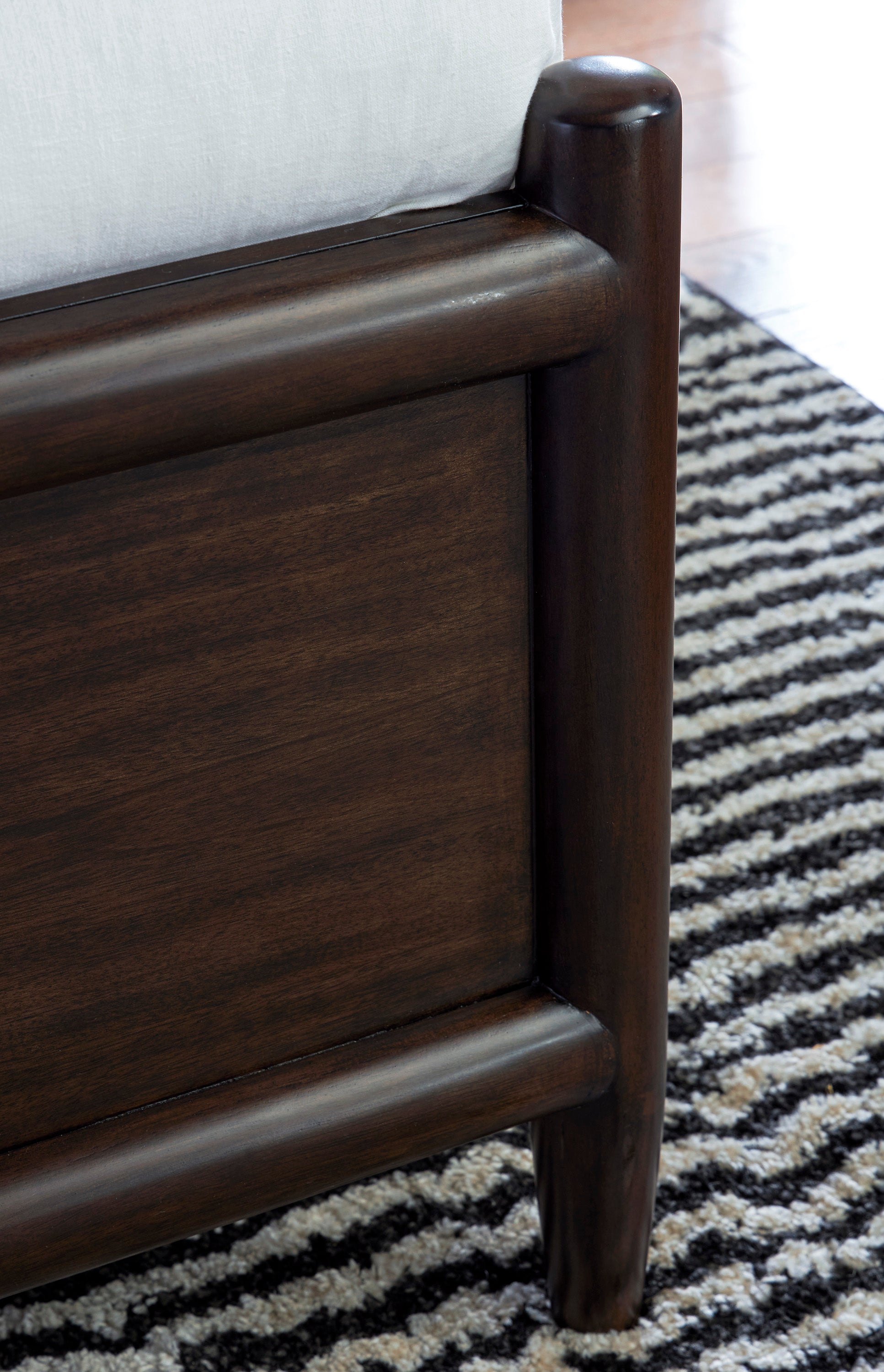 Dantenton King Panel Bed - Ashley Furniture Homestore Philippines