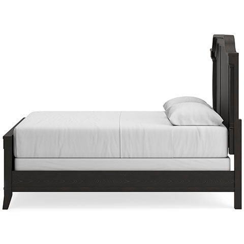 Welltern King Panel Bed w/ Full Slats
