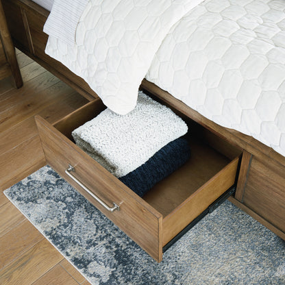 Cabalynn King Panel Bed with Storage