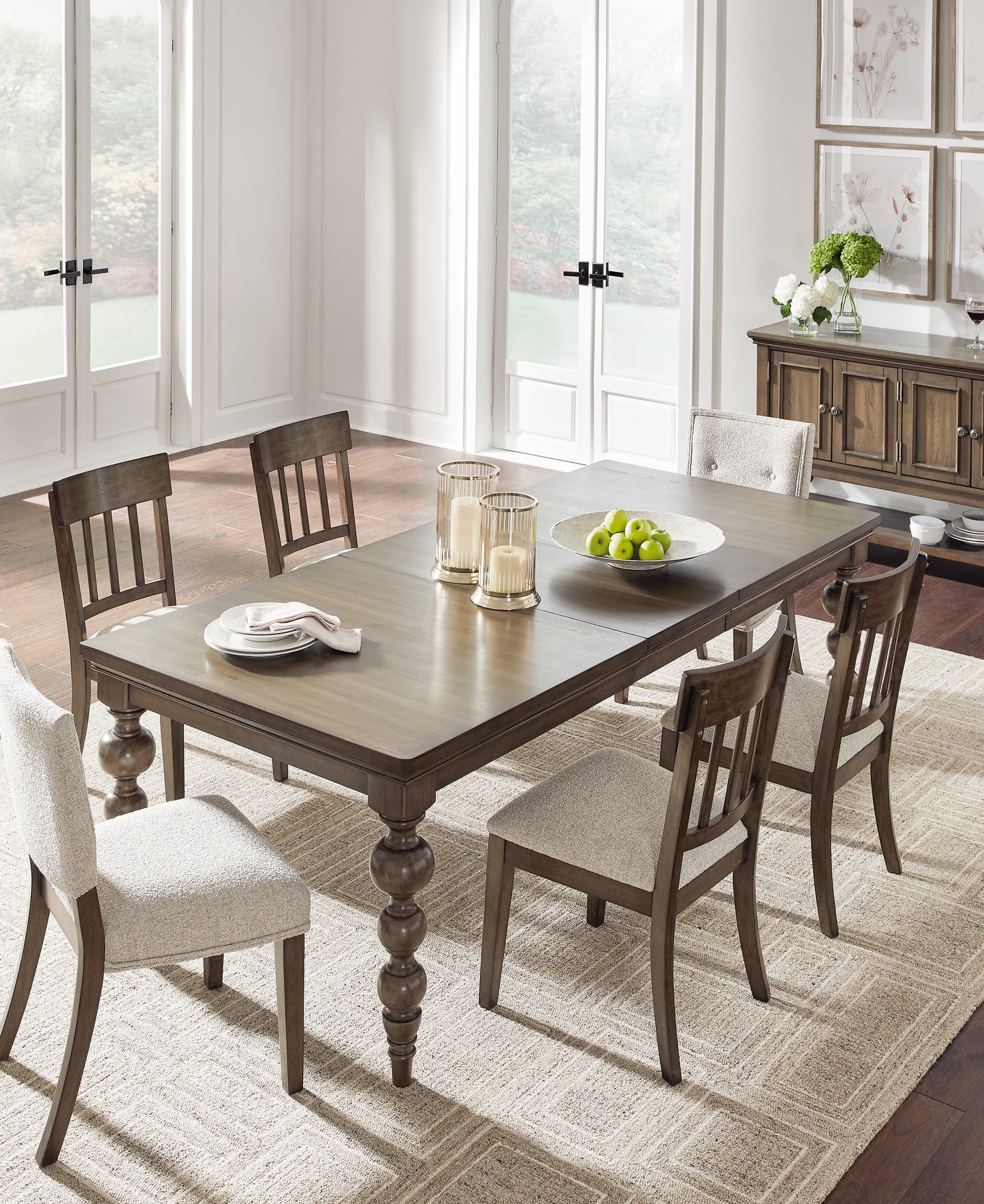 Veramond Dining Room Server