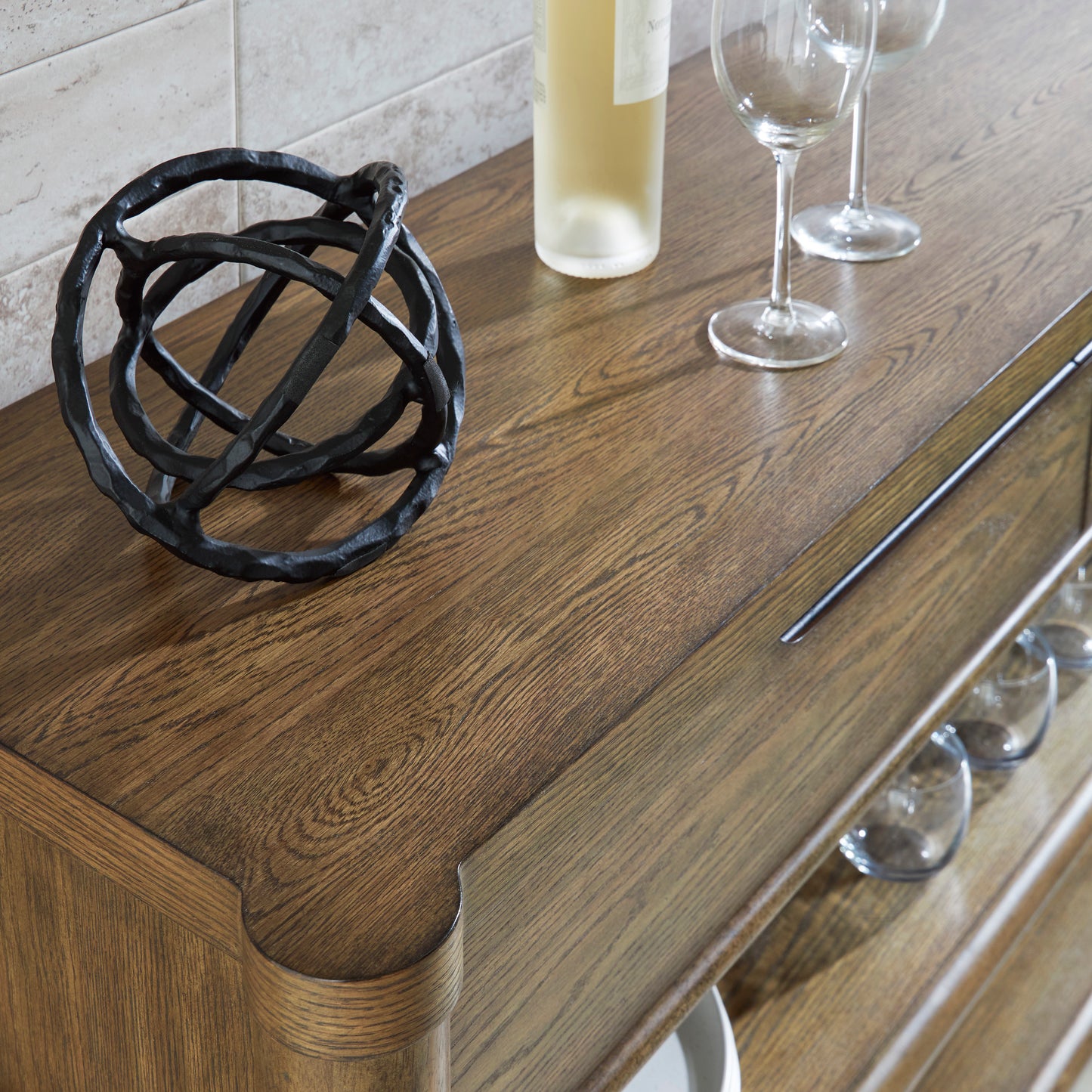 Roanhowe Dining Room Server