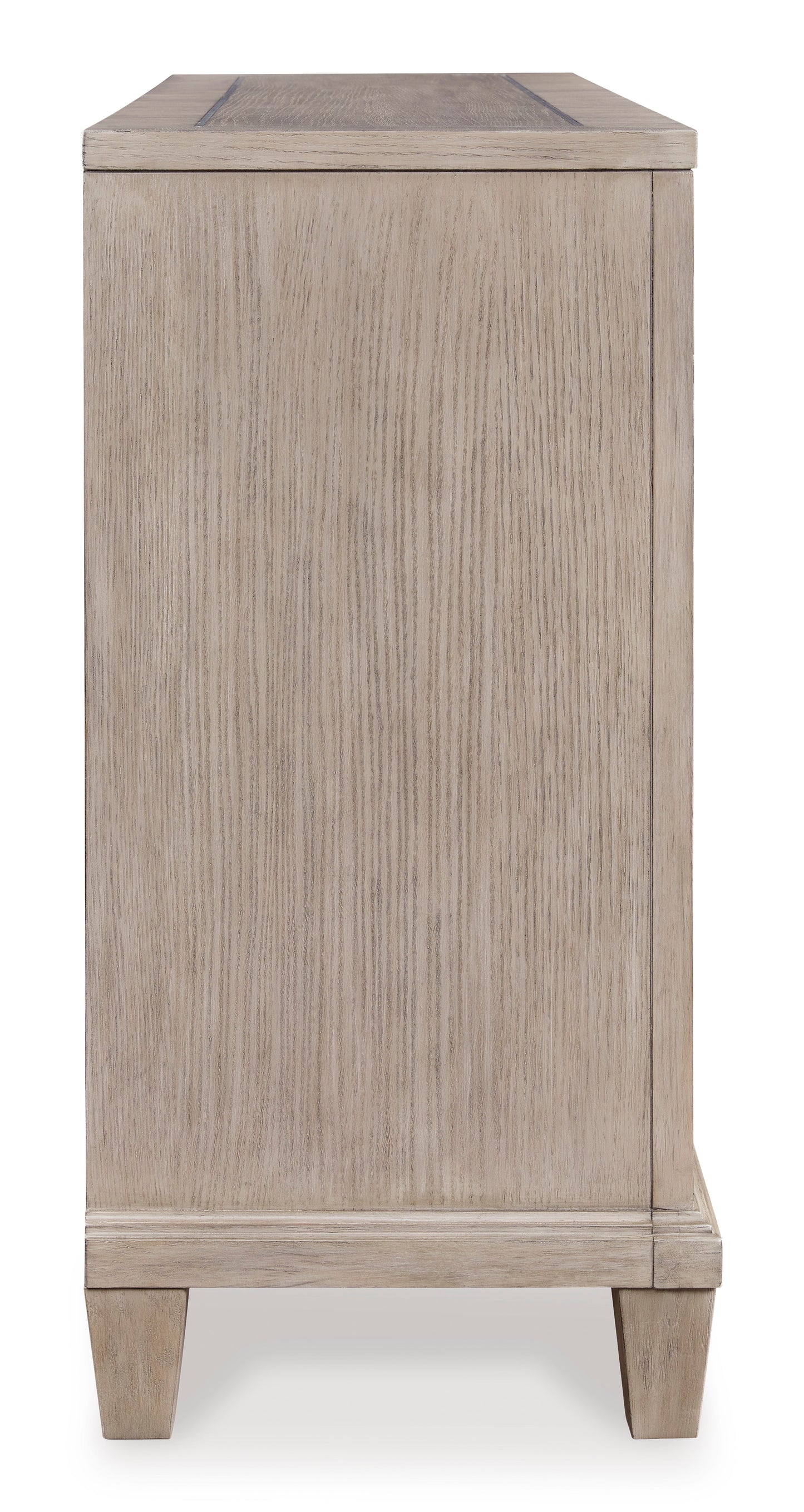 Jorlaina Dining Room Server