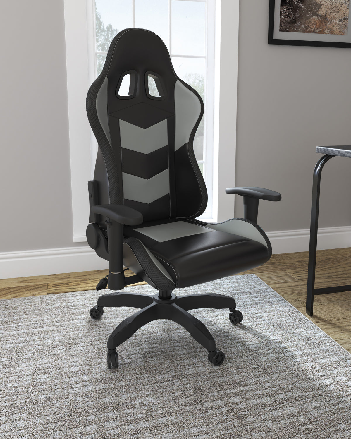 Lynxtyn Home Office Swivel Desk Chair - Ashley Furniture Homestore Philippines