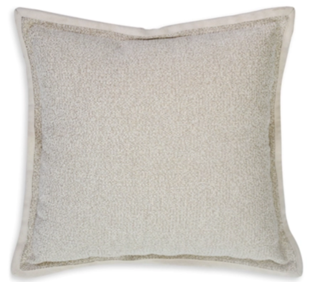 A51000267 Pillow